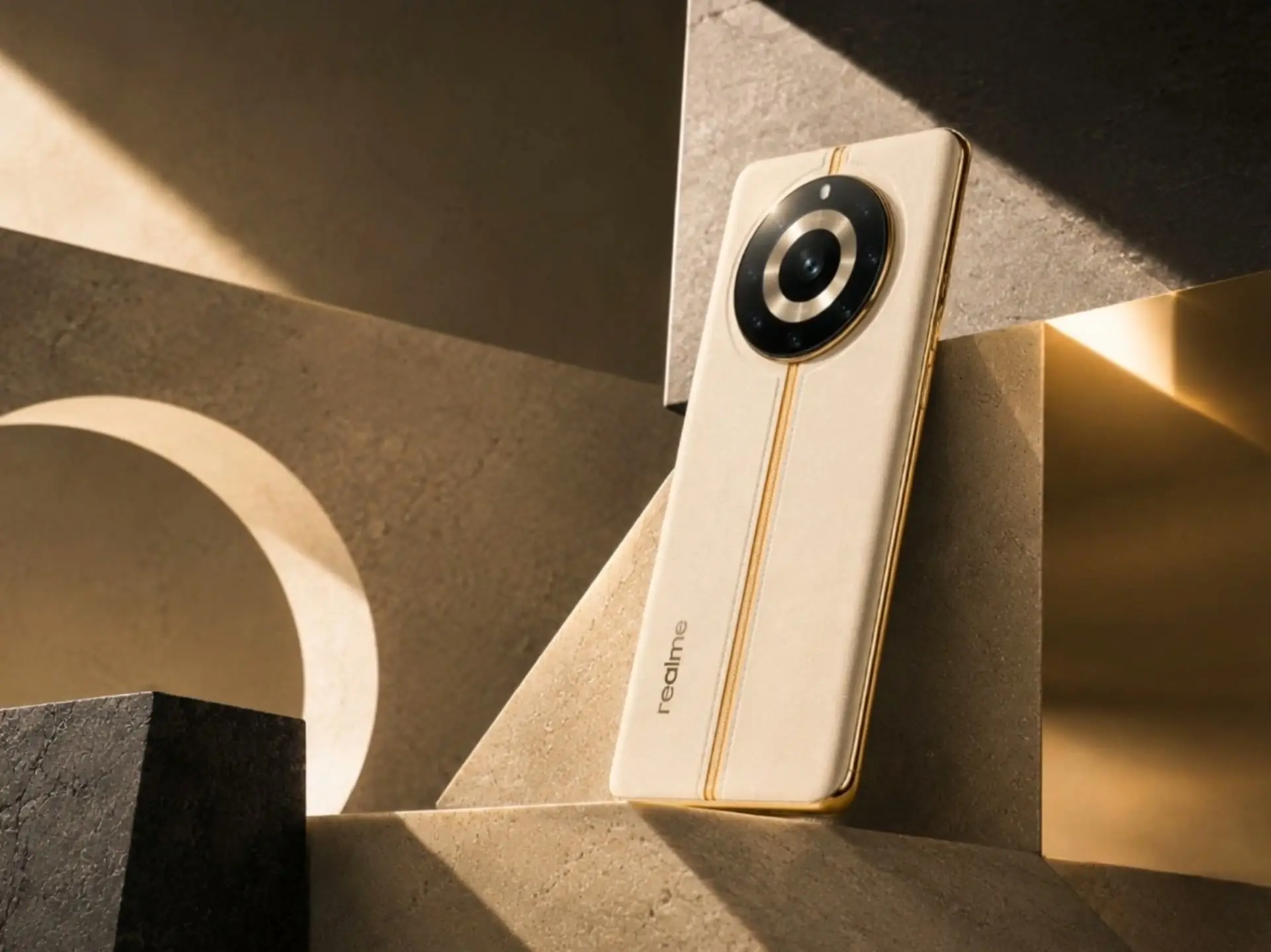 Editorial product image of the realme 11 Pro+
